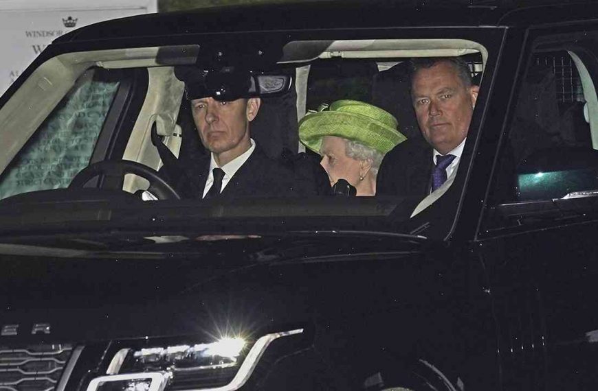 WATCH: Queen Elizabeth II and other royal family members attend Peter Phillips’ christening